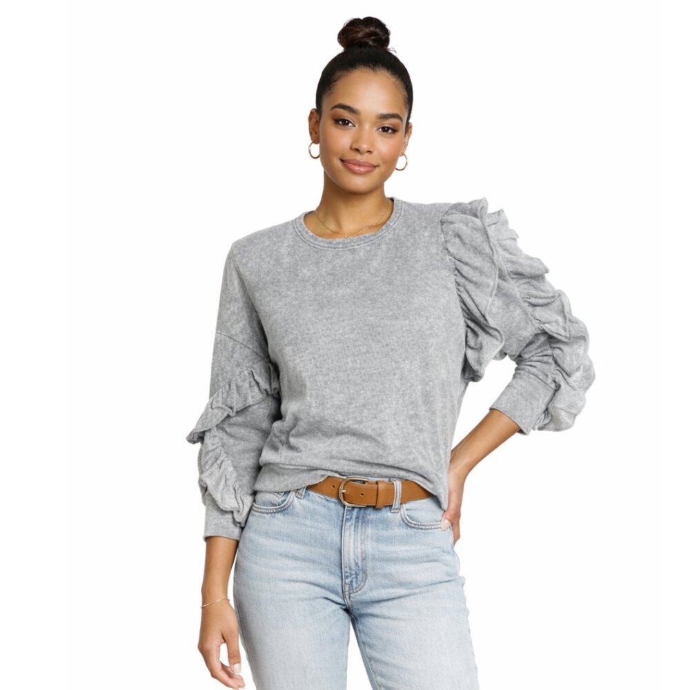 NWT Poof! Gray Small Distressed Gray Ruffle Sweatshirt Long Sleeve Top‎